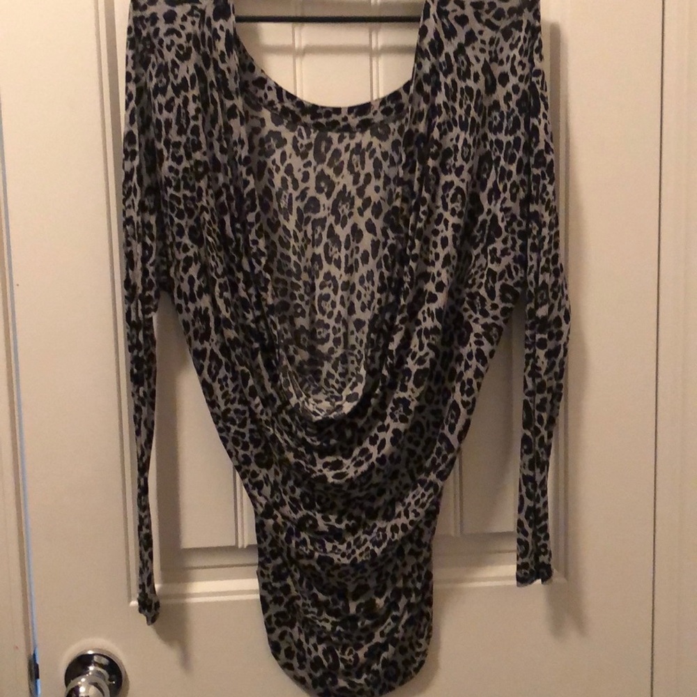Backless leopard top - Picture 4 of 4